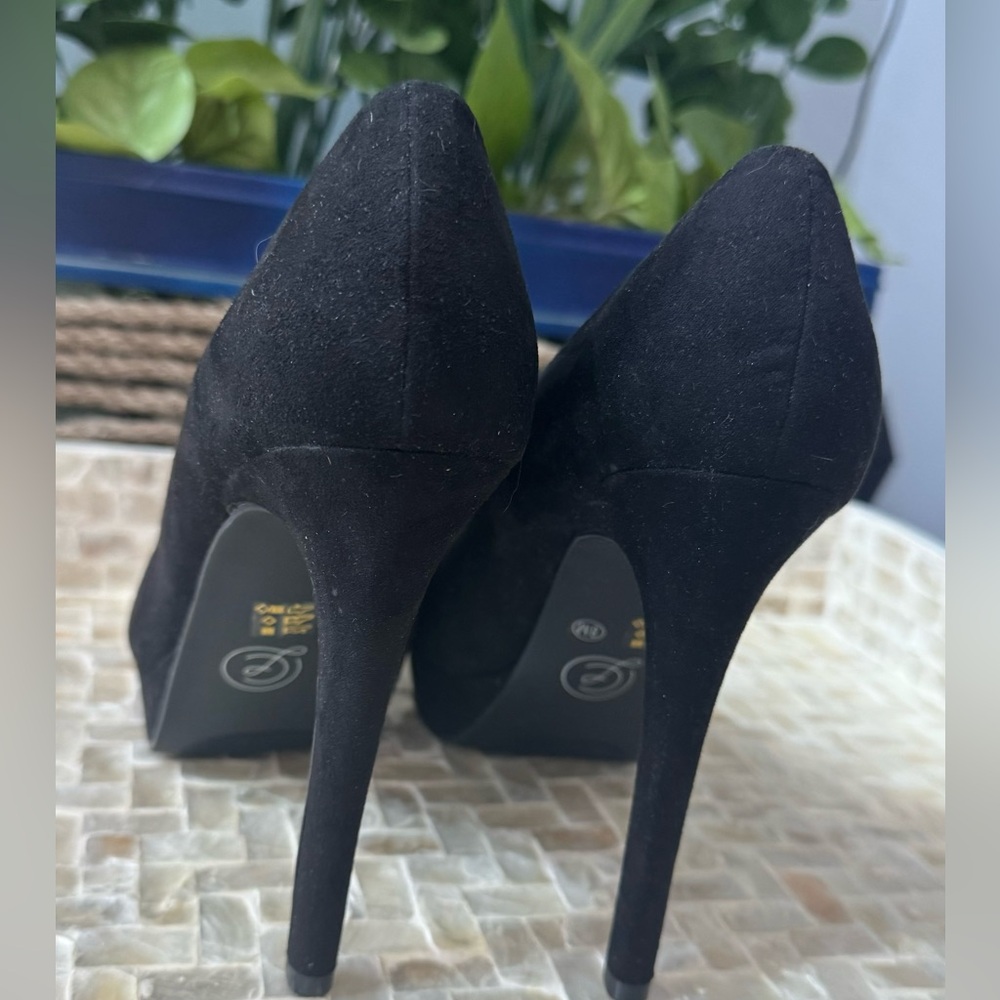 Chinese Laundry NWOB black velvet pumps  8 platform 5”stiletto heel pumps - Picture 2 of 5